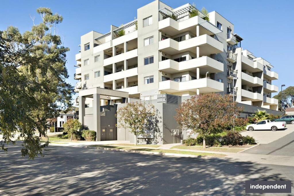 Qbn Cracker: 2Br, 2Ba, 2 Secure B/ Ment Car Parks Apartment Кеанбеан Екстериор снимка
