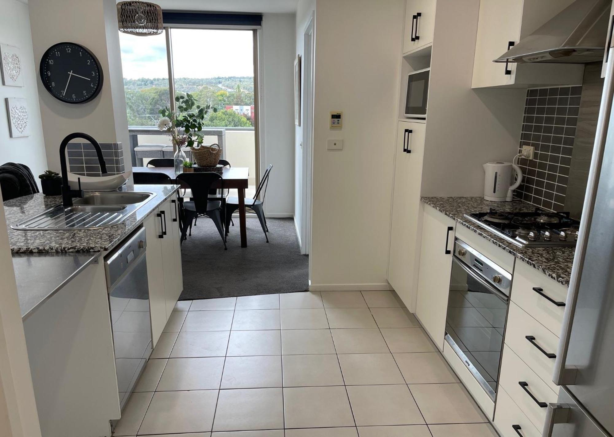 Qbn Cracker: 2Br, 2Ba, 2 Secure B/ Ment Car Parks Apartment Кеанбеан Екстериор снимка